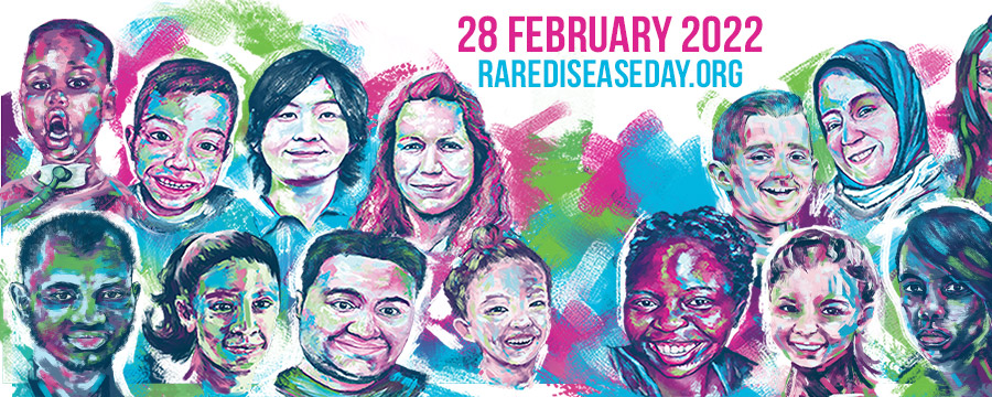 Banner, der stilisierte Portraits von Menschen mit Seltenen Erkrankungen zeigt und auf die URL rarediseaseday.org verweist.